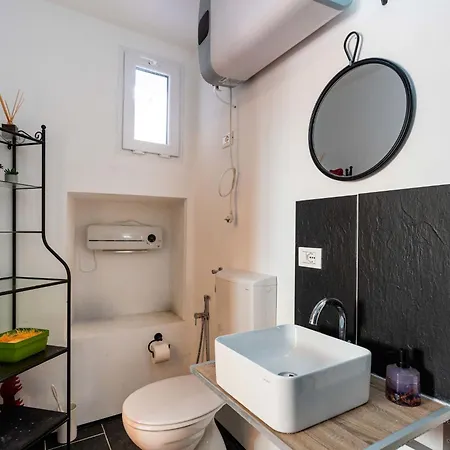 La Terrazza Soleggiata Di Maria By Interhome